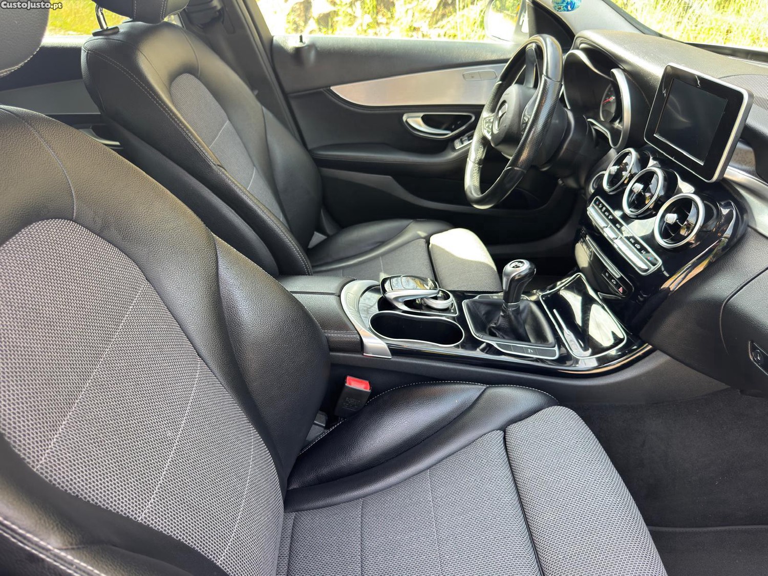 Mercedes-Benz C 220 170cv Manual — fotografia 6