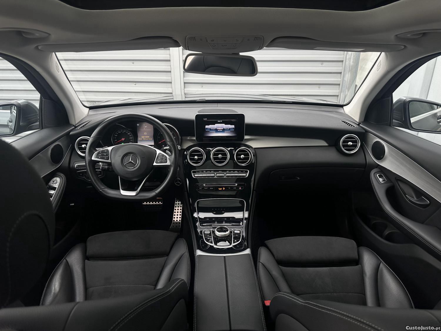 Mercedes-Benz GLC 250 d AMG Line 4-Matic — fotografia 13
