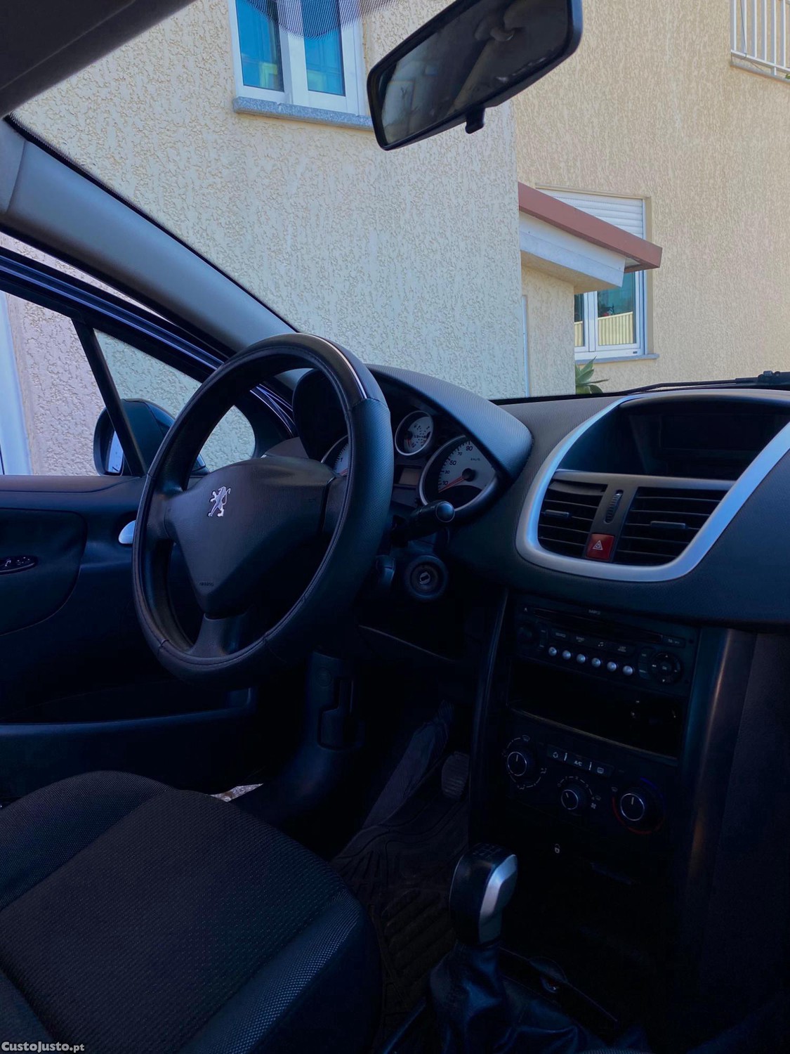 Peugeot 207 1.4 HDI — fotografia 8