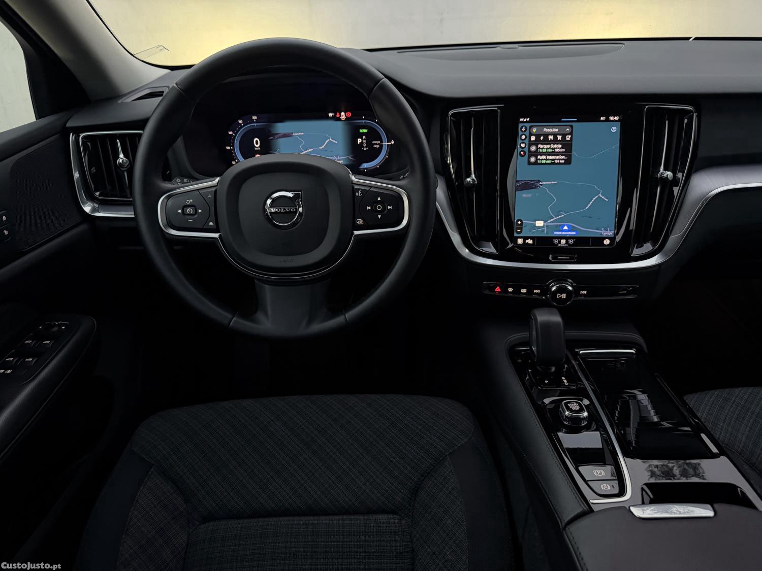 Volvo V60 2.0 T6 AWD TE Essent — fotografia 17