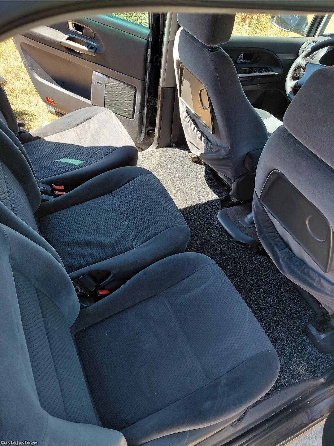 Volkswagen Sharan 1.9tdi 130cv 250kms Tredline limited 04 — fotografia 5