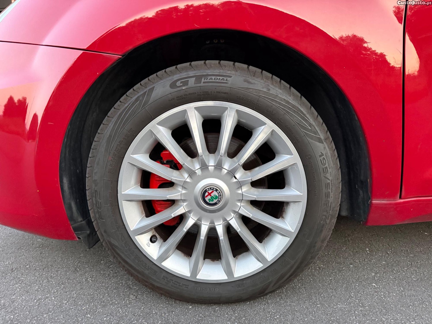 Alfa Romeo MiTo Distinctive Jtd M2 — fotografia 6