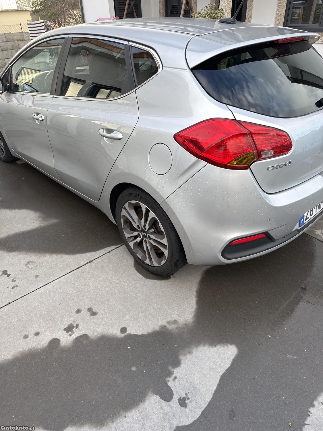 Kia Ceed 1.4crdi eco — fotografia 3