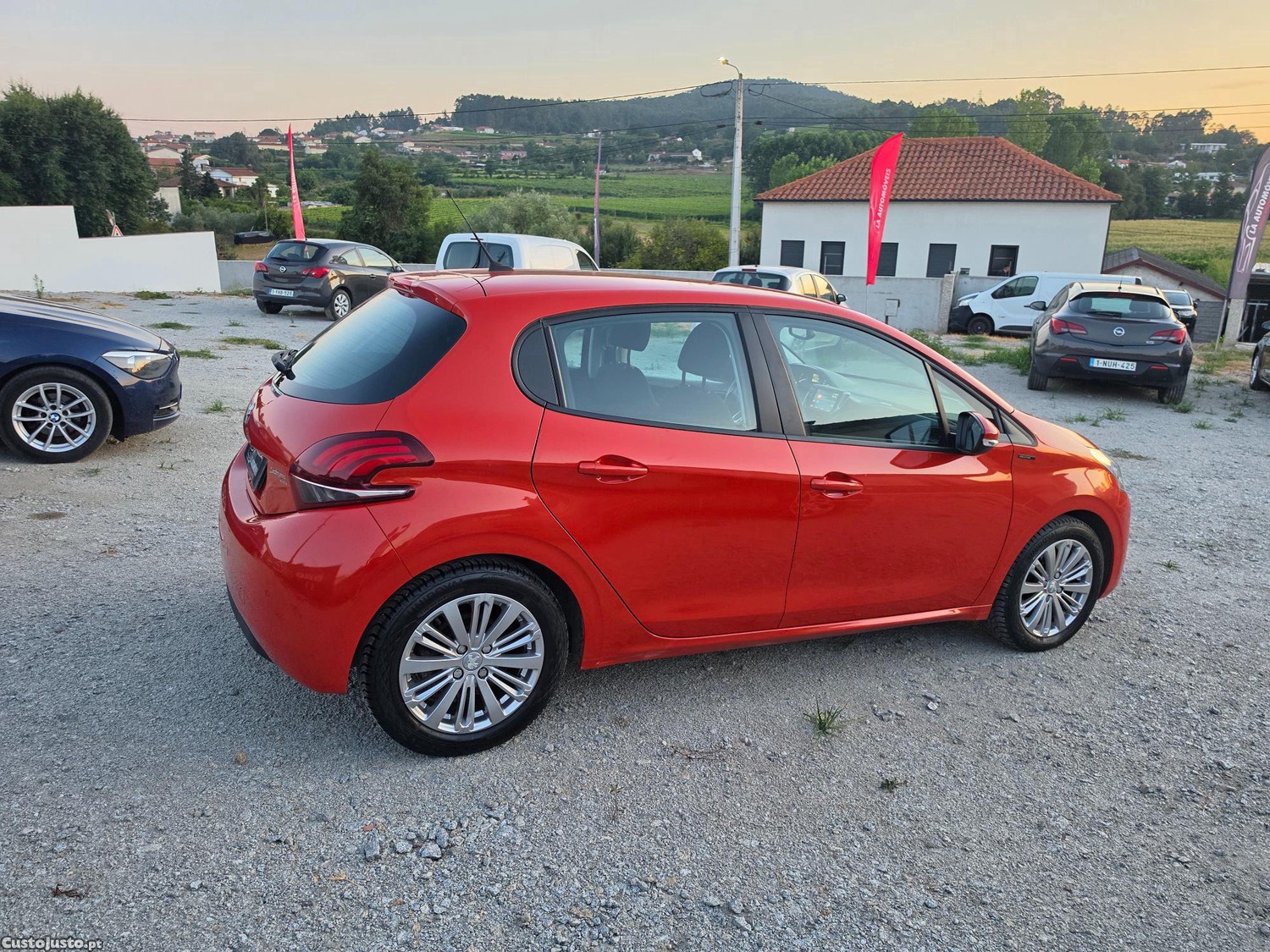 Peugeot 208 1.2 signature 110CVcomo novo — fotografia 8