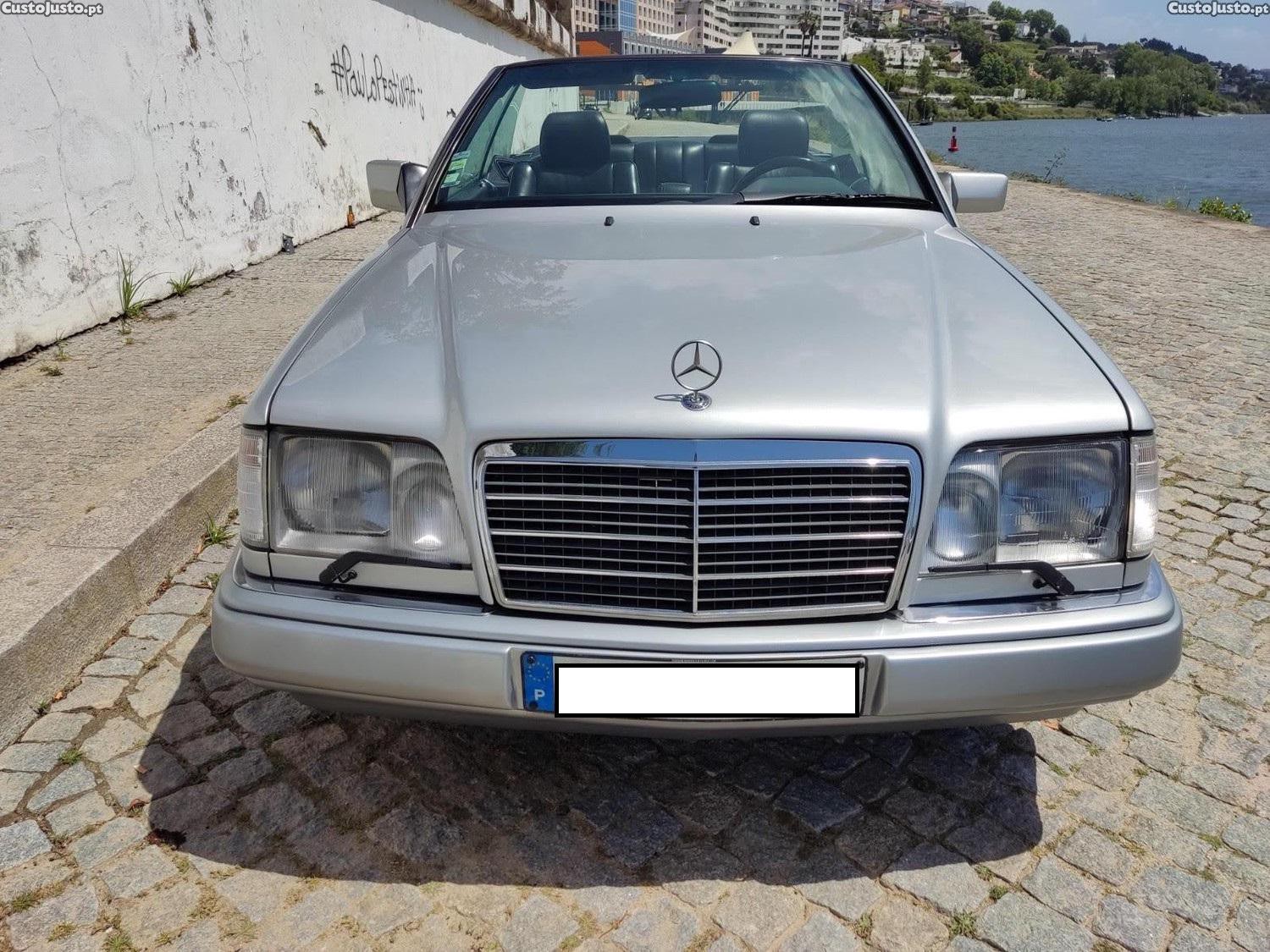 Mercedes-Benz E 220 Cabriolet, A124/W124,150 cv, 1997,c/ hardtop e windshield — fotografia 4