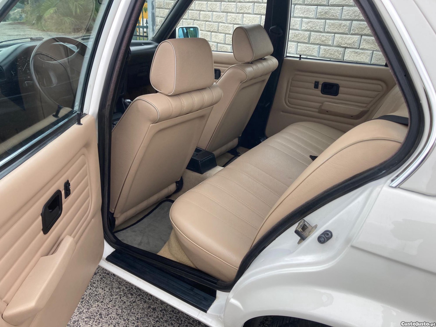 BMW 318 Is — photo 4