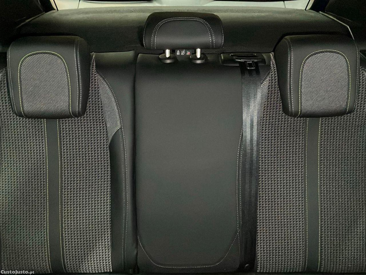 Peugeot 2008 1.2 PureTech GT — fotografia 5