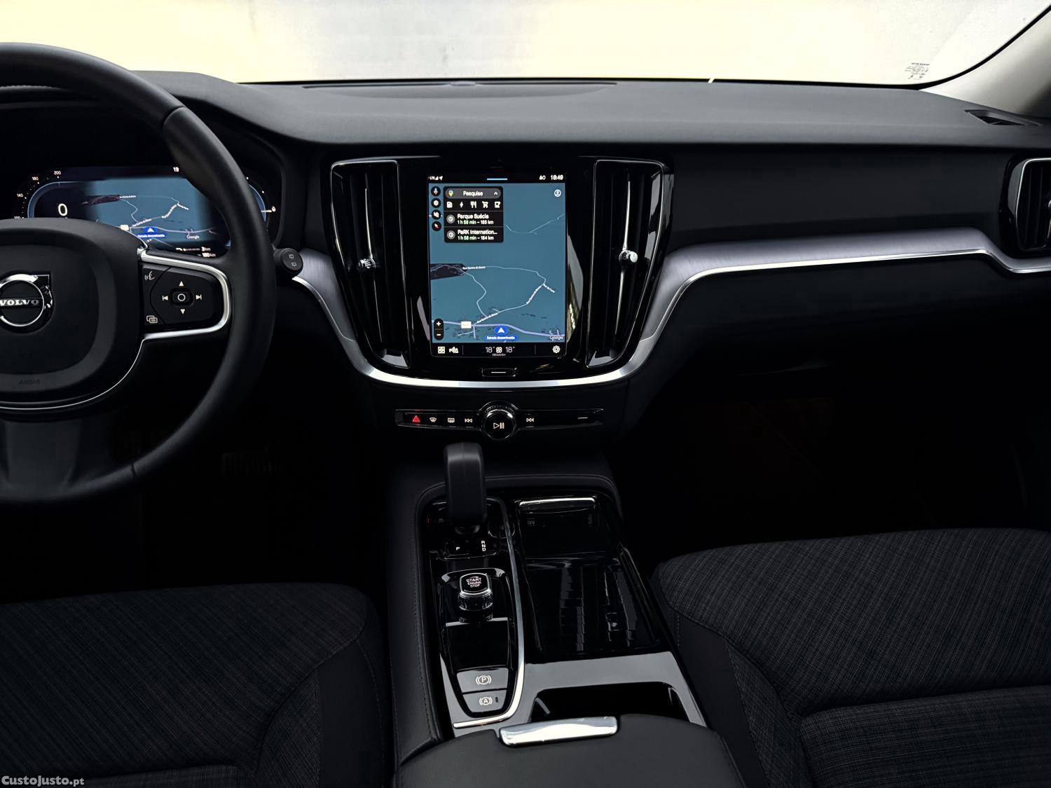 Volvo V60 2.0 T6 AWD TE Essent — fotografia 16