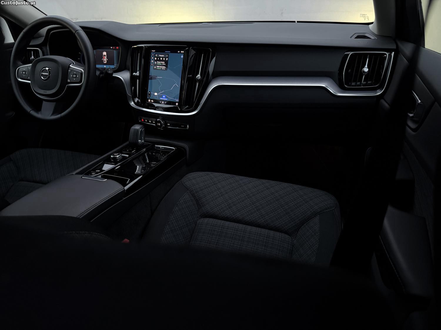 Volvo V60 2.0 T6 AWD TE Essent — fotografia 15