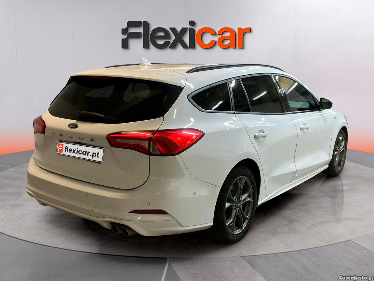 Ford Focus SW 1.0 EcoBoost ST-Line Aut. — fotografia 22
