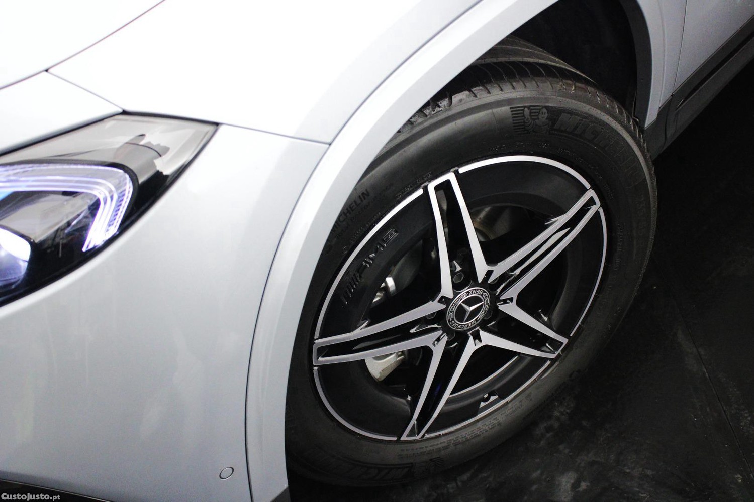 Mercedes-Benz EQA AMG NIGHT EDITION — fotografia 5