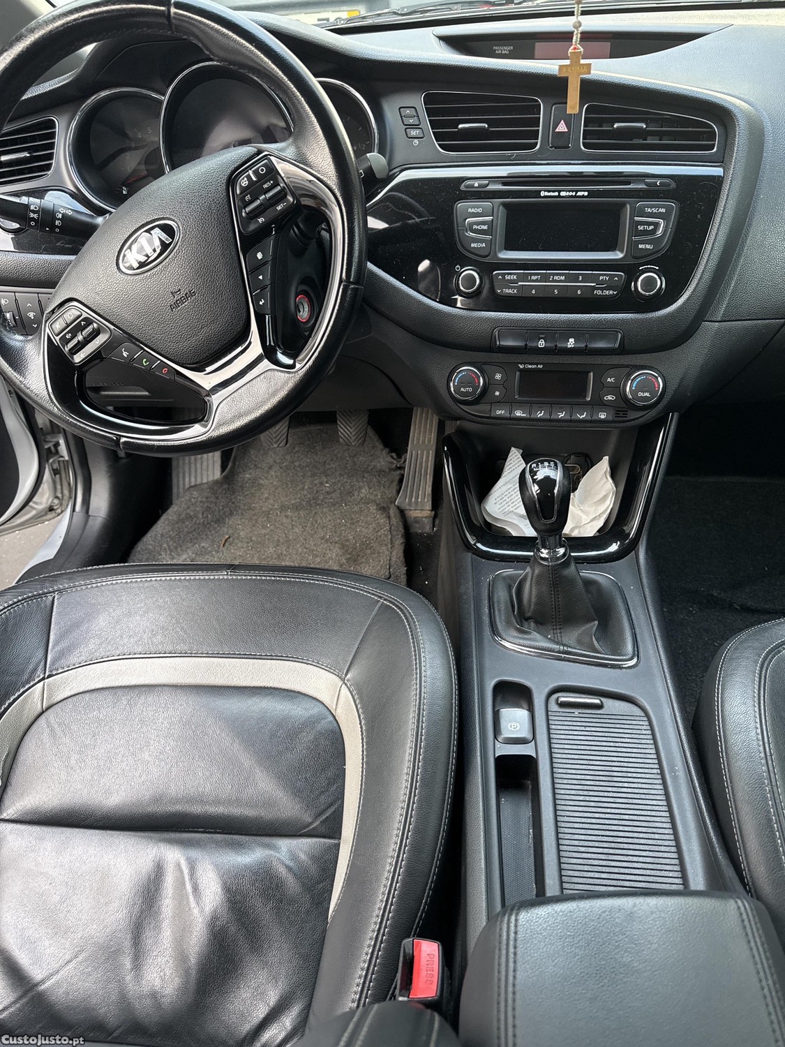 Kia Ceed 1.4crdi eco — fotografia 6