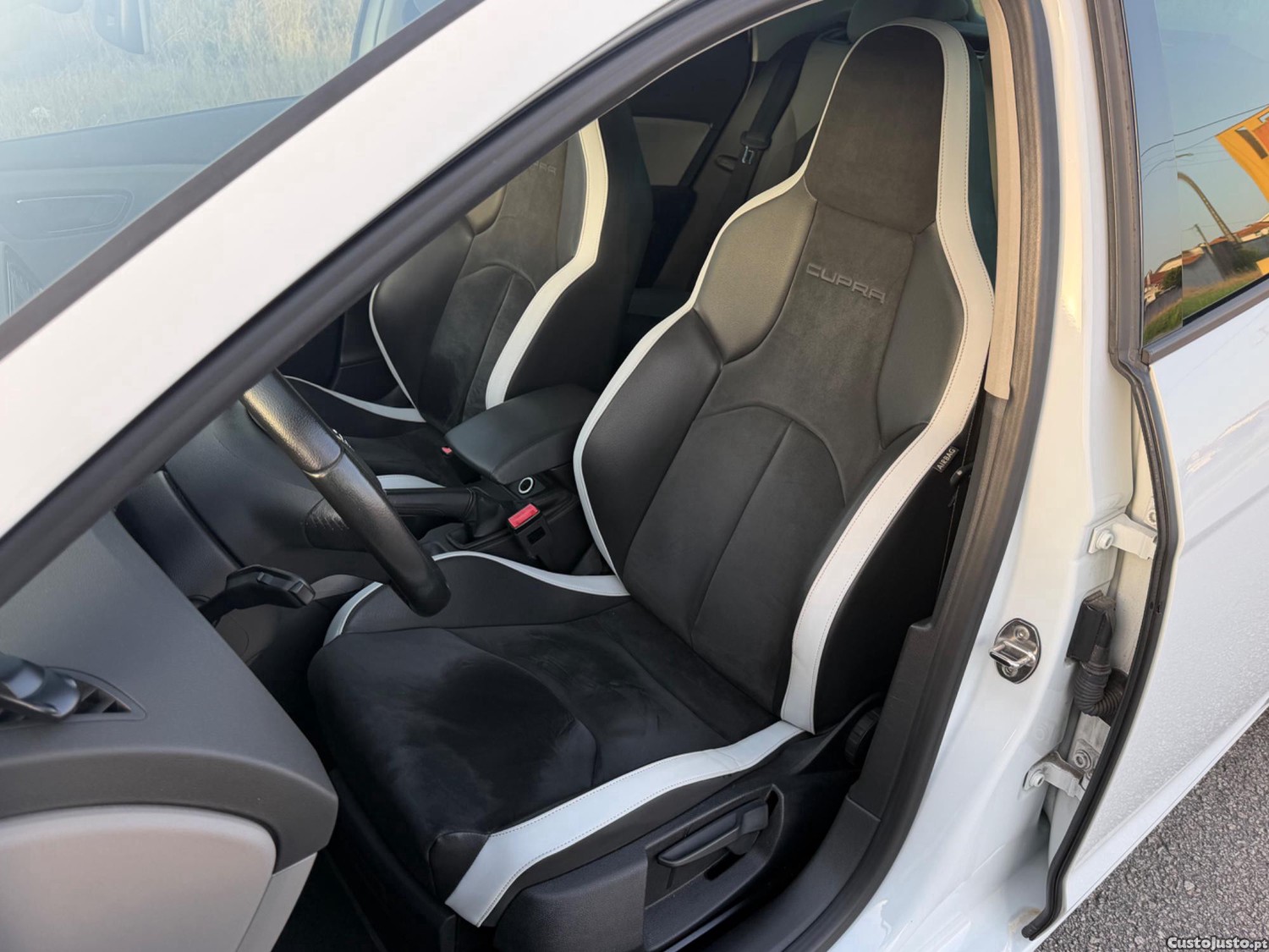 SEAT Leon 5F — fotografia 6
