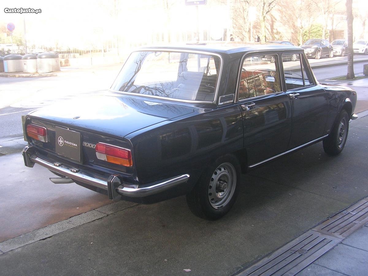 Alfa Romeo  2000 Berlina — photo 3