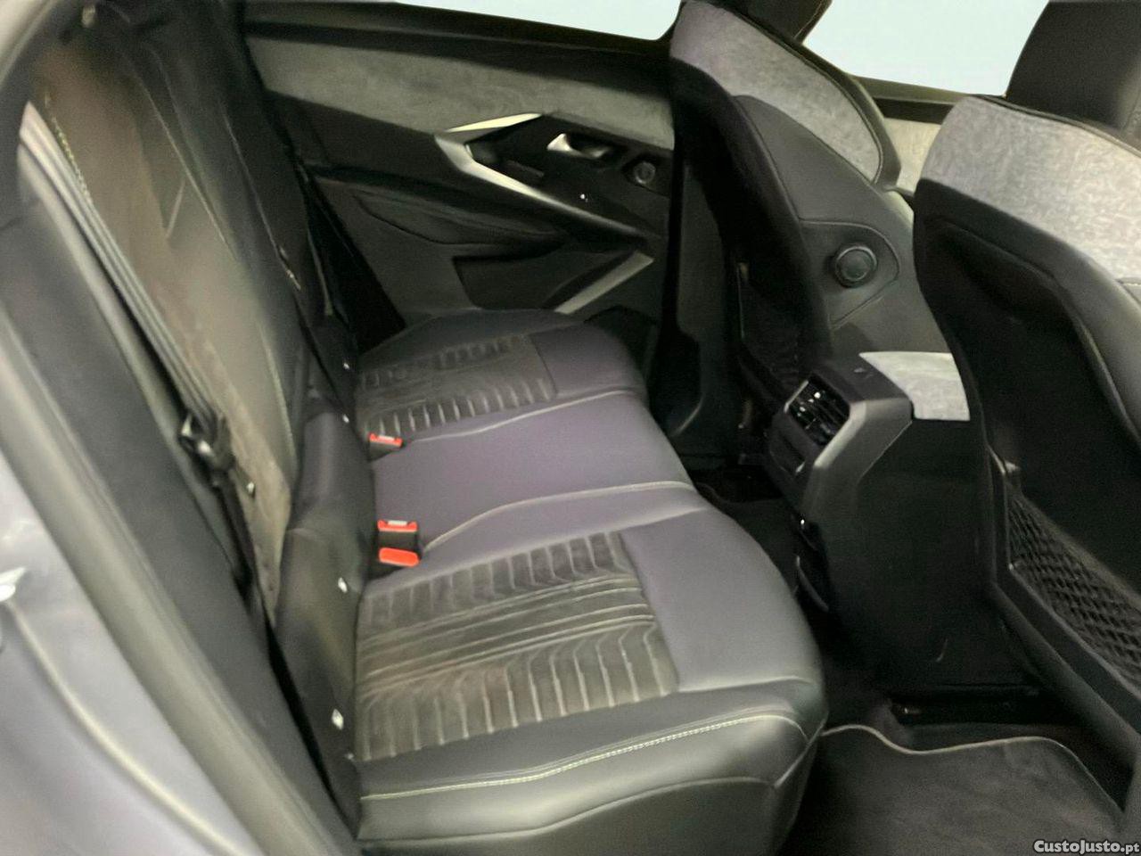Peugeot 3008 Hybrid 145 e-DSC6 GT — fotografia 9
