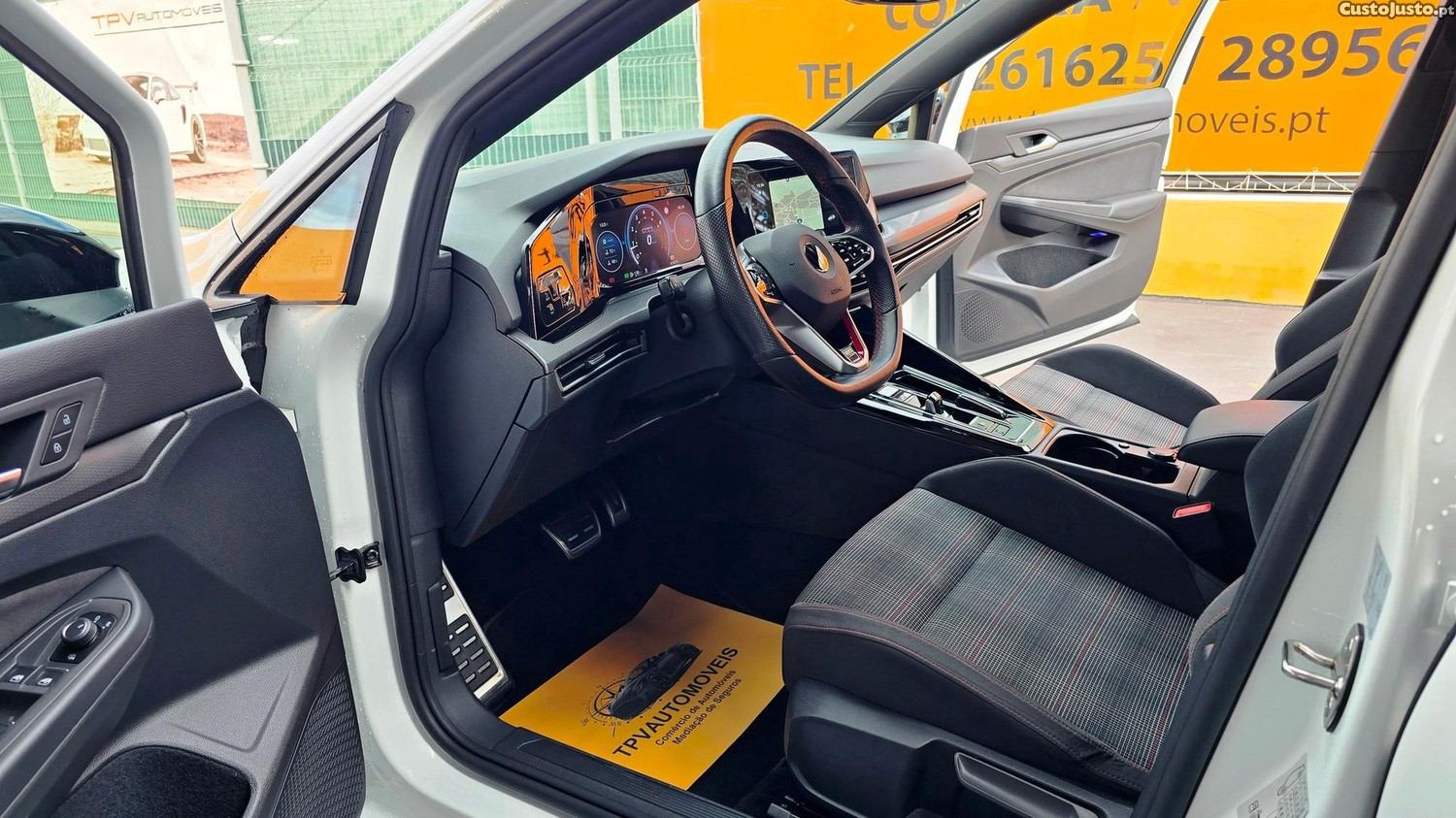 VW Golf 2.0 TSI GTI DSG - 23 — photo 4