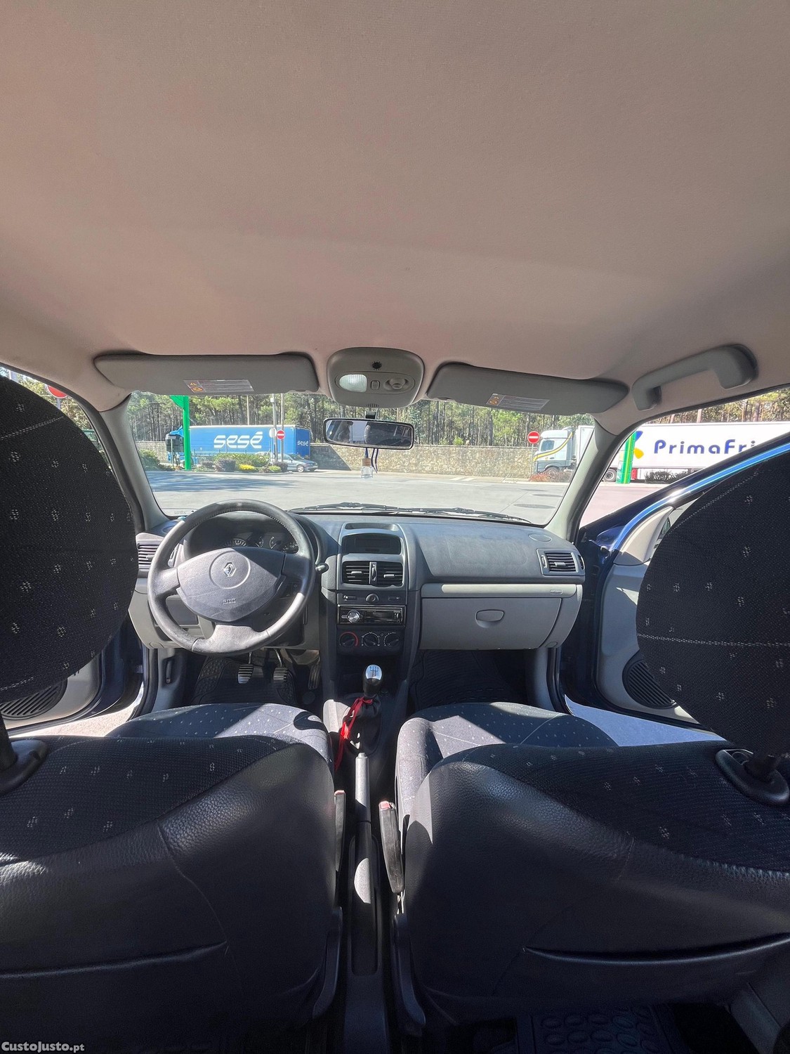 Renault Clio 1.28V — fotografia 8