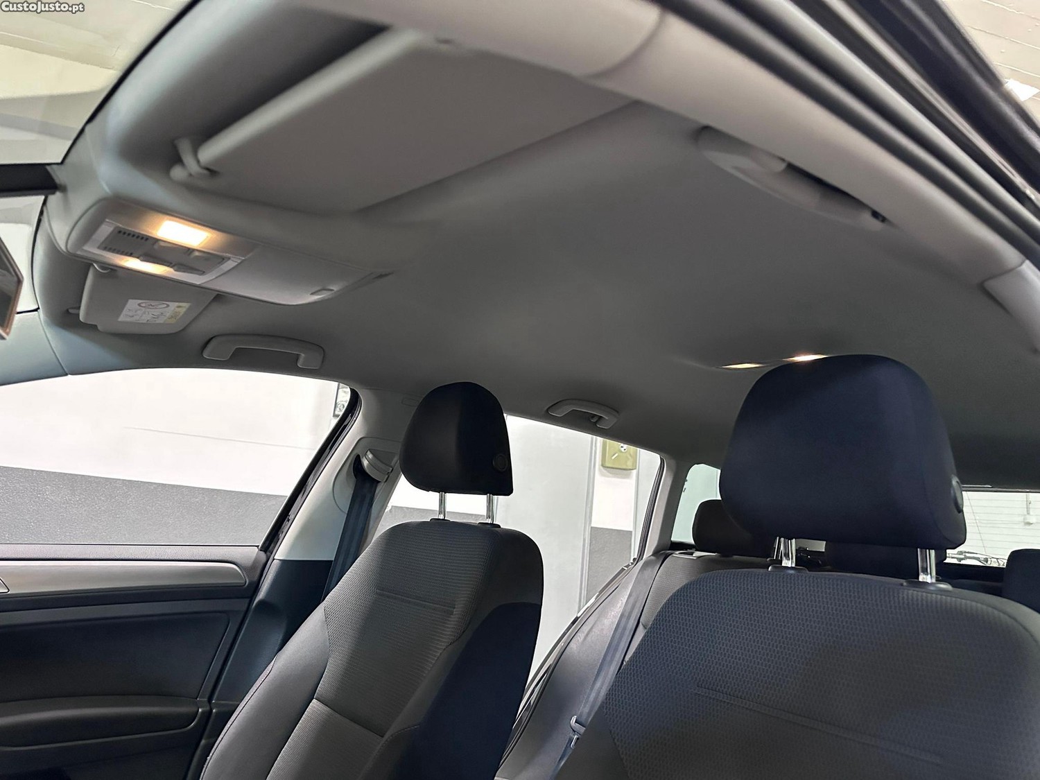 Volkswagen Golf Variant 1.6 TDi BlueMotion Confortline — fotografia 9