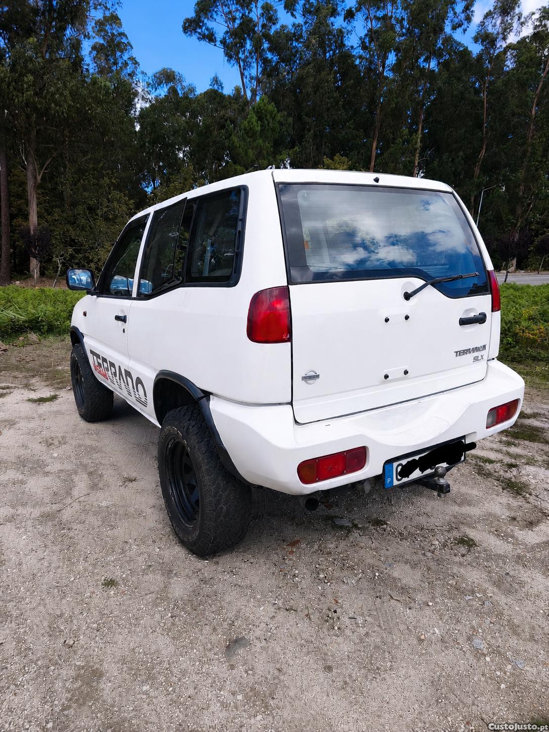 Nissan Terrano 2.7td SLX — fotografia 4