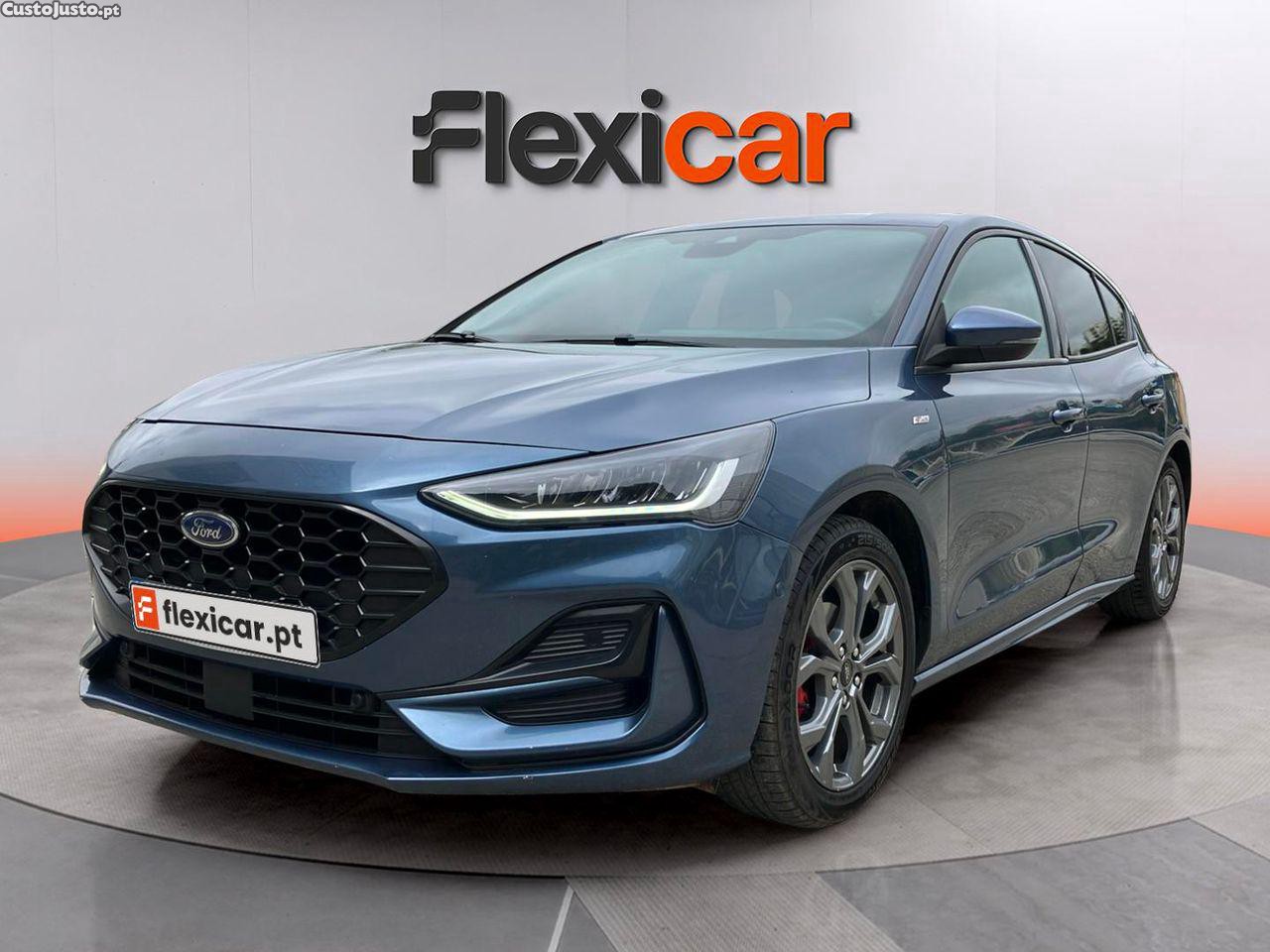 Ford Focus 1.0 EcoBoost MHEV ST-Line — fotografia 17