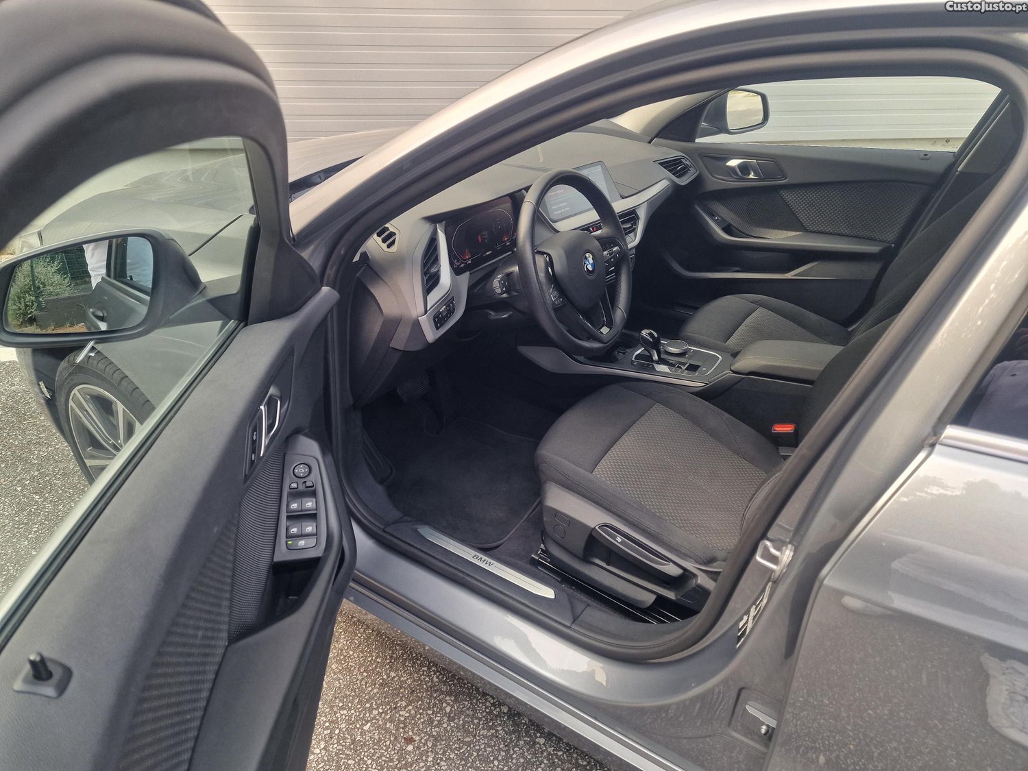 BMW 116 Corporate Edition Auto — fotografia 5