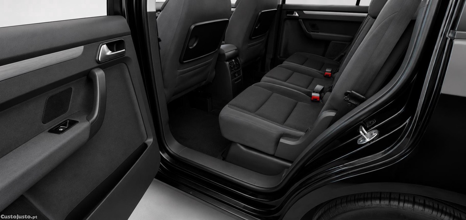 Volkswagen Touran Sport — fotografia 5