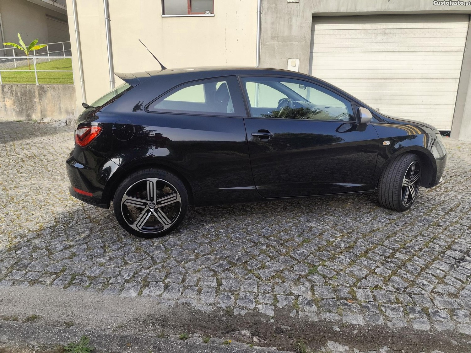 SEAT Ibiza 1.6 TDI FR — fotografia 9
