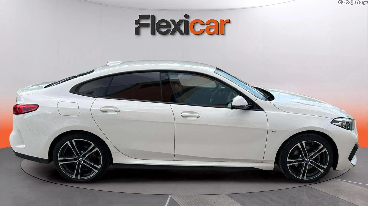 BMW 216 Gran Coupé d Pack Desportivo M - 22 foto 2