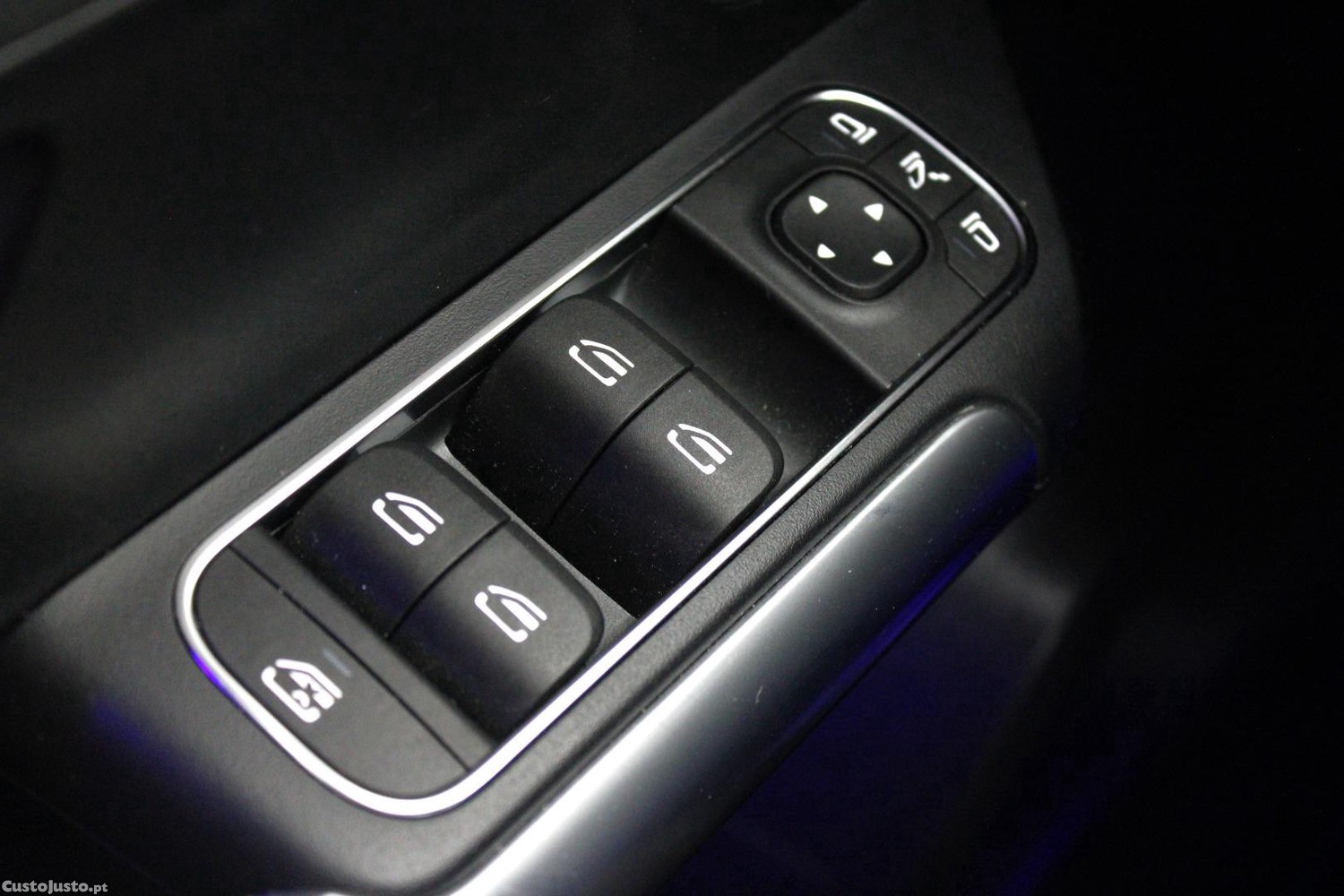 Mercedes-Benz EQA AMG NIGHT EDITION — fotografia 14