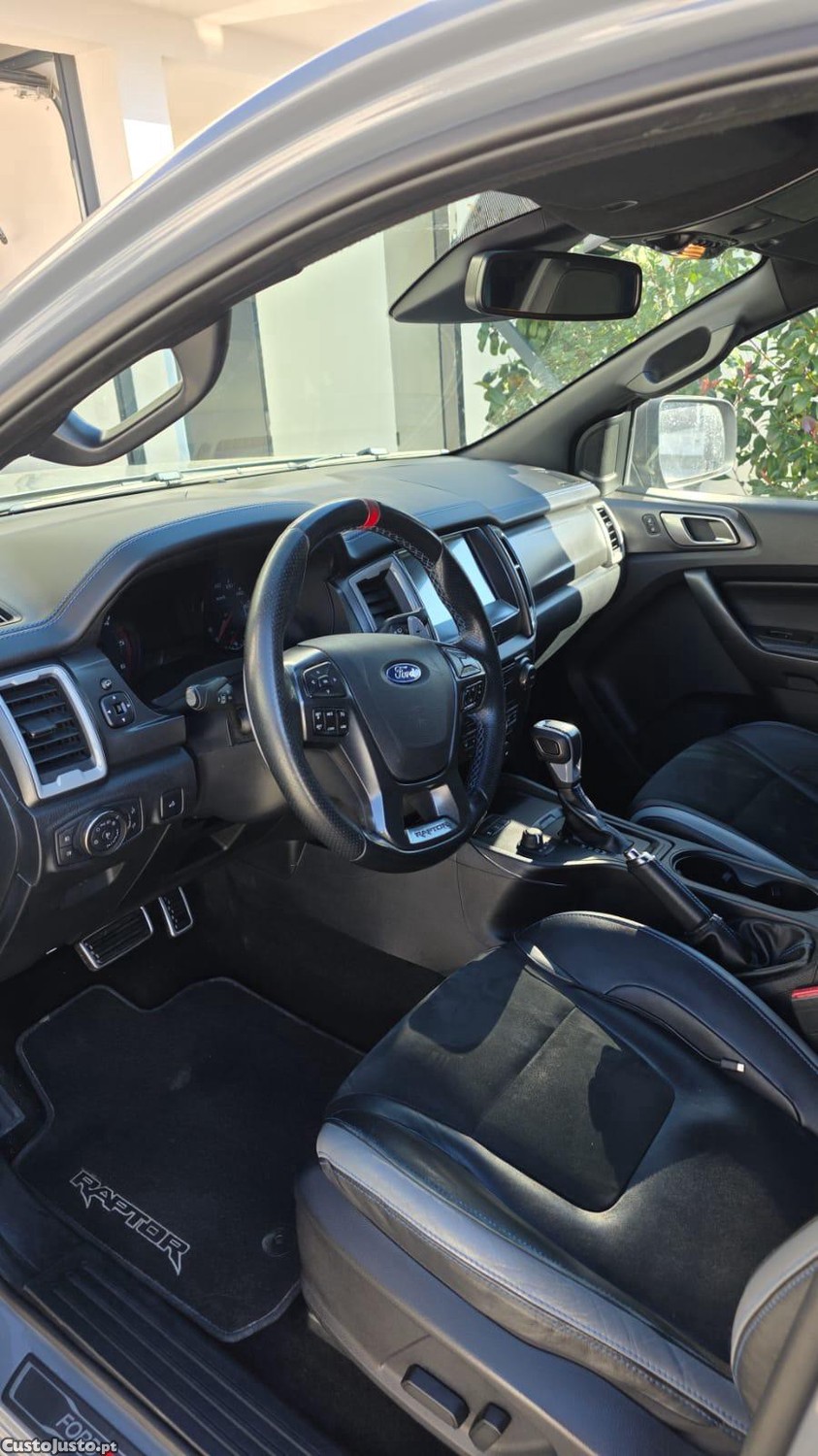 Ford Ranger Raptor - 20 foto 2