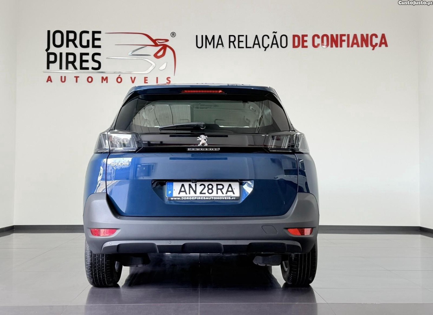 Peugeot 5008 1.5 BLUEHDI ACTIVE PACK EAT8 130 CV - NACIONAL - 7 LUGARES — fotografia 25