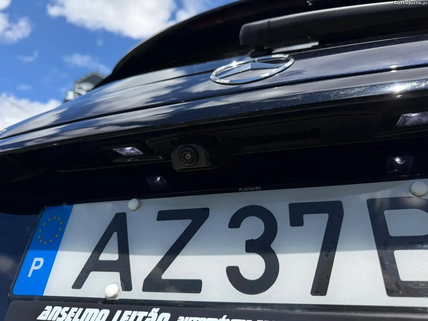 Mercedes-Benz GLC 220 d 4Matic — fotografia 22