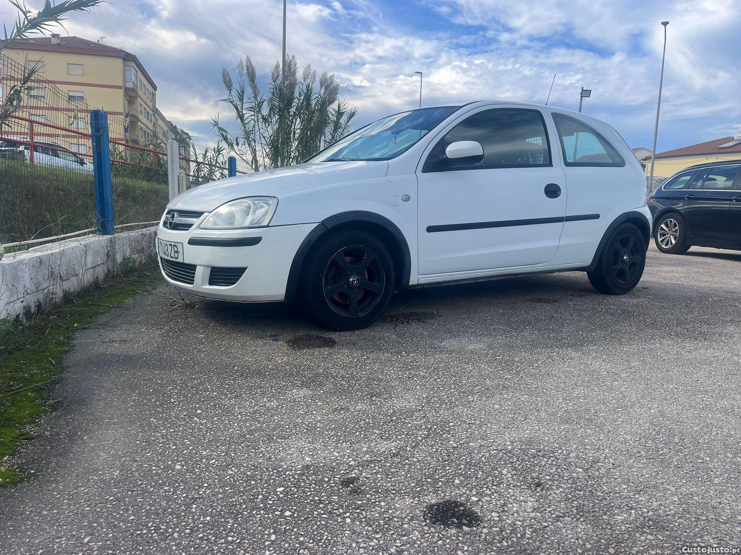 Opel Corsa 1.3 cdti,bom estado,barato,2004!!!