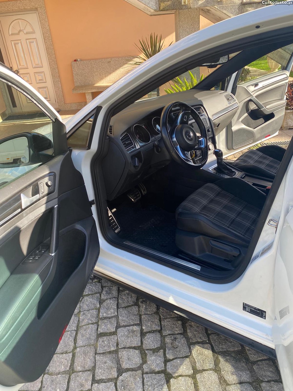Volkswagen Golf GTD — fotografia 9