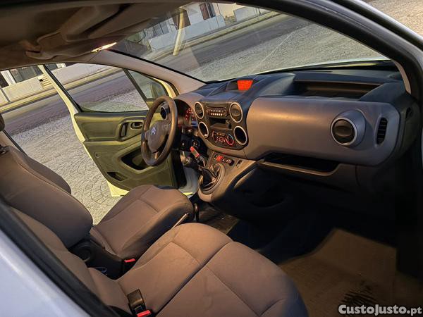 Citroën Berlingo Var7B9HF — fotografia 2