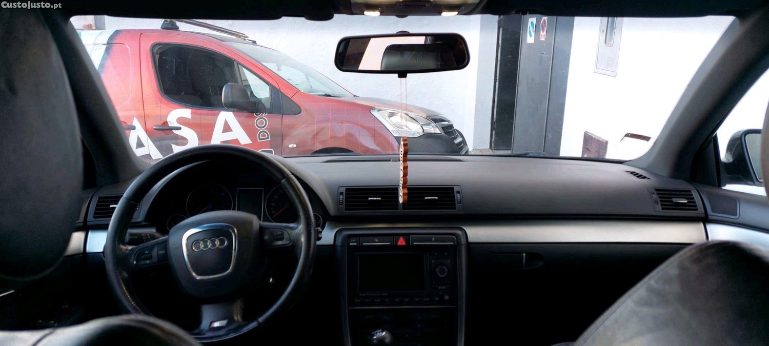 Audi A4 S-line 170 cavalos — fotografia 9