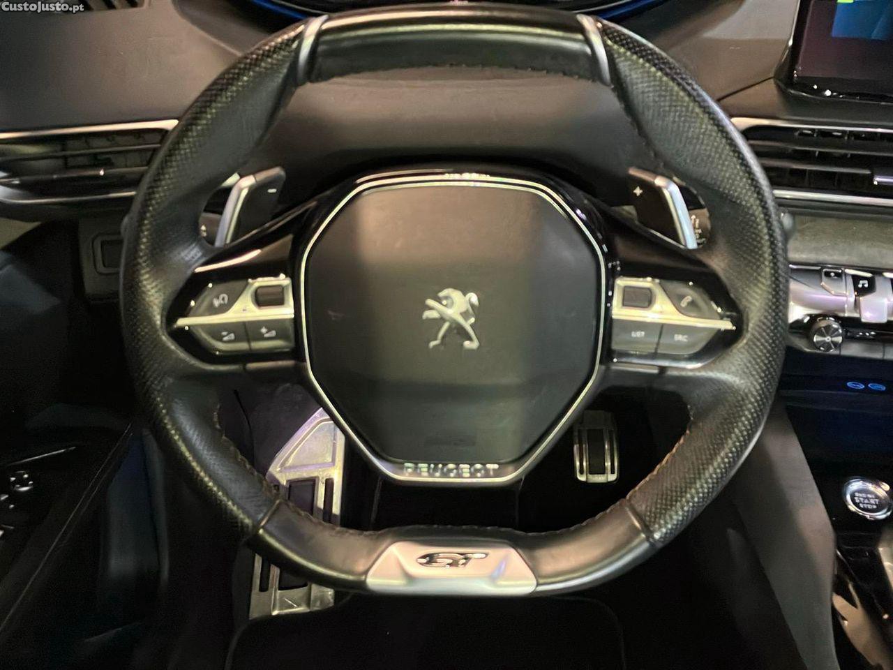 Peugeot 3008 225 e-EAT8 GT — fotografia 14