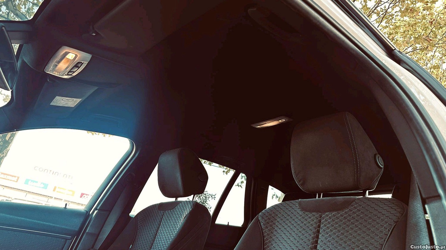 BMW 318 Pack M — fotografia 2