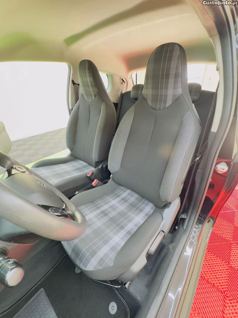 Peugeot 108 1.0 VTi Allure — fotografia 6