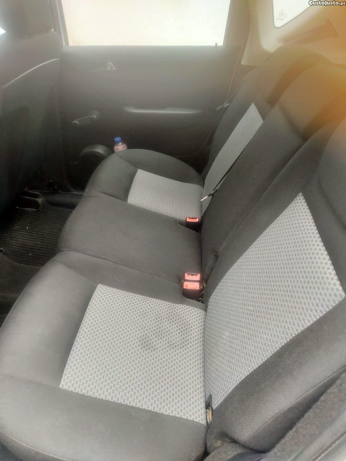 Mercedes-Benz A 180 Cdi Nacional Com 180.000Km — fotografia 3