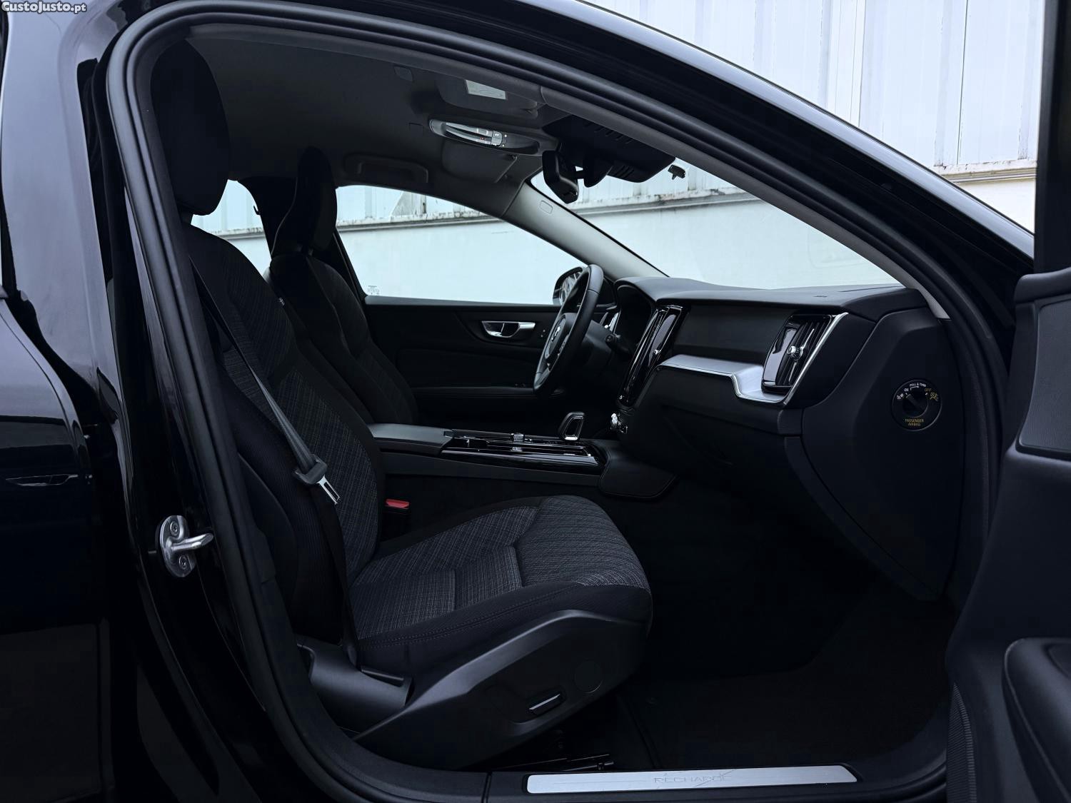 Volvo V60 2.0 T6 AWD TE Essent — fotografia 5