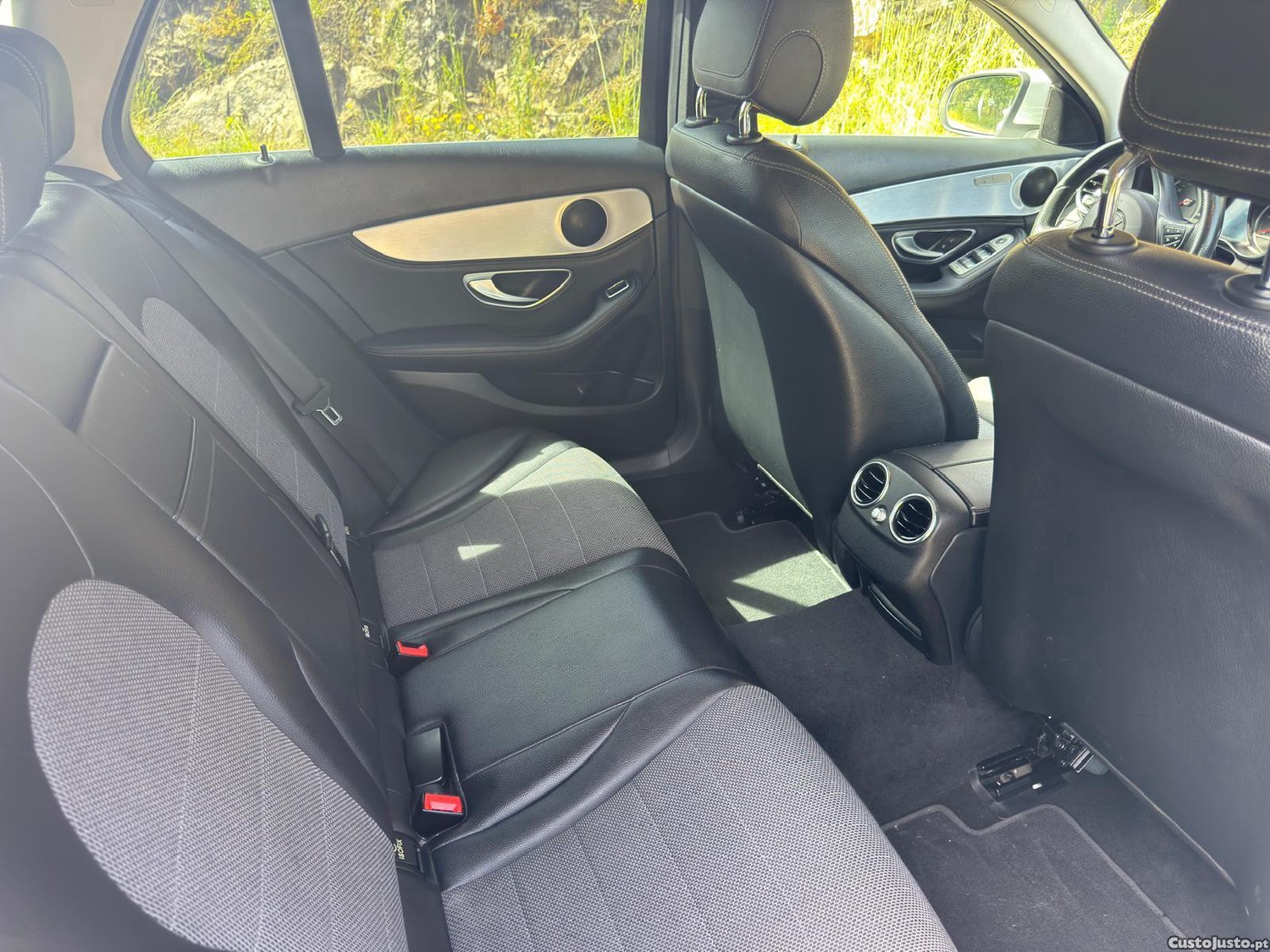 Mercedes-Benz C 220 170cv Manual — fotografia 3
