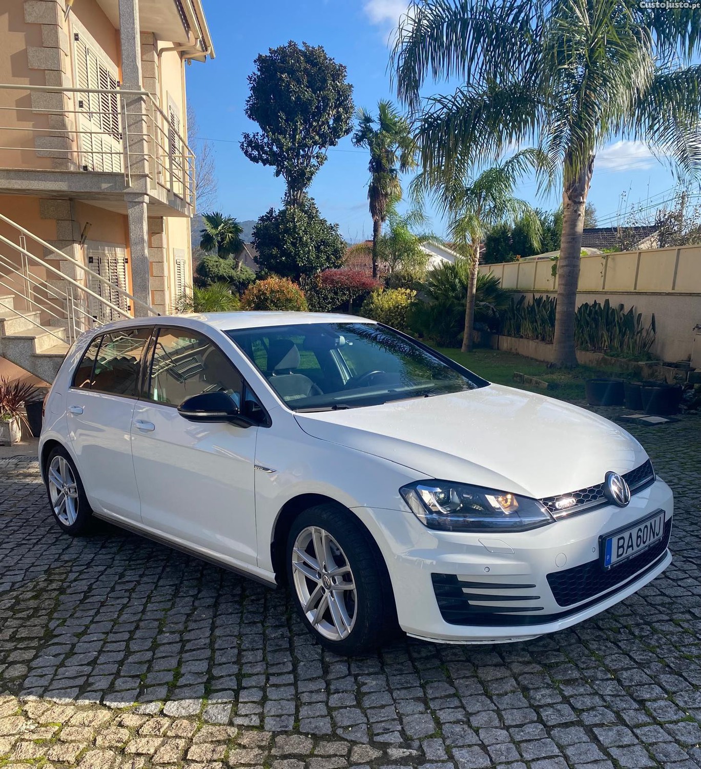 Volkswagen Golf GTD — fotografia 10