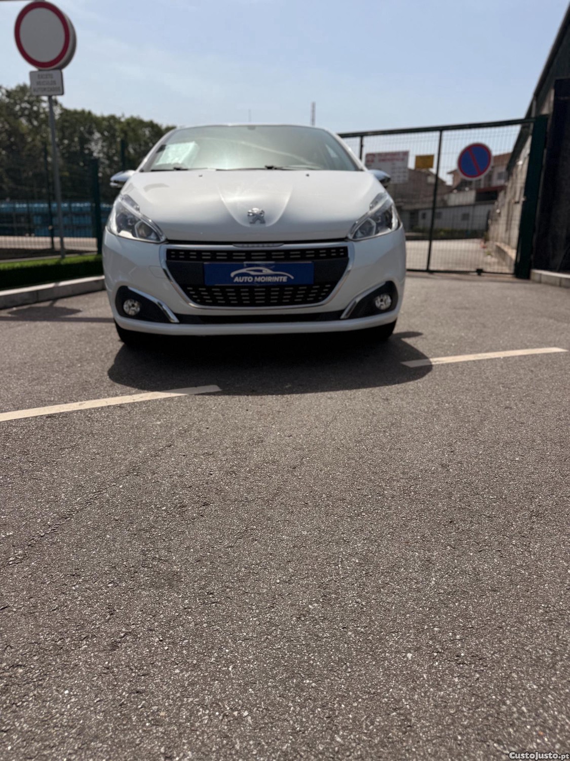 Peugeot 208 1.6 HDI — fotografia 6