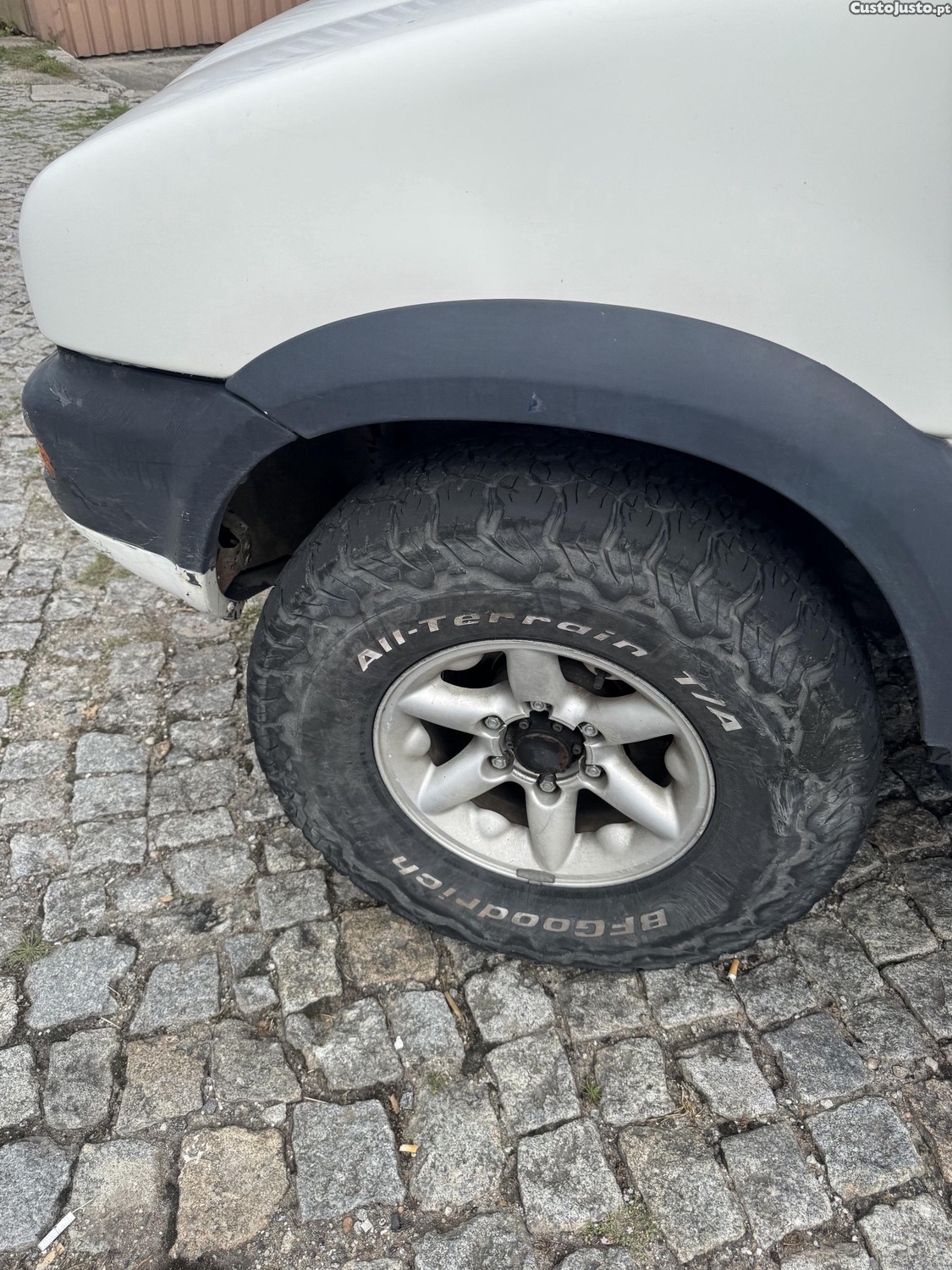 Nissan Terrano II — fotografia 3