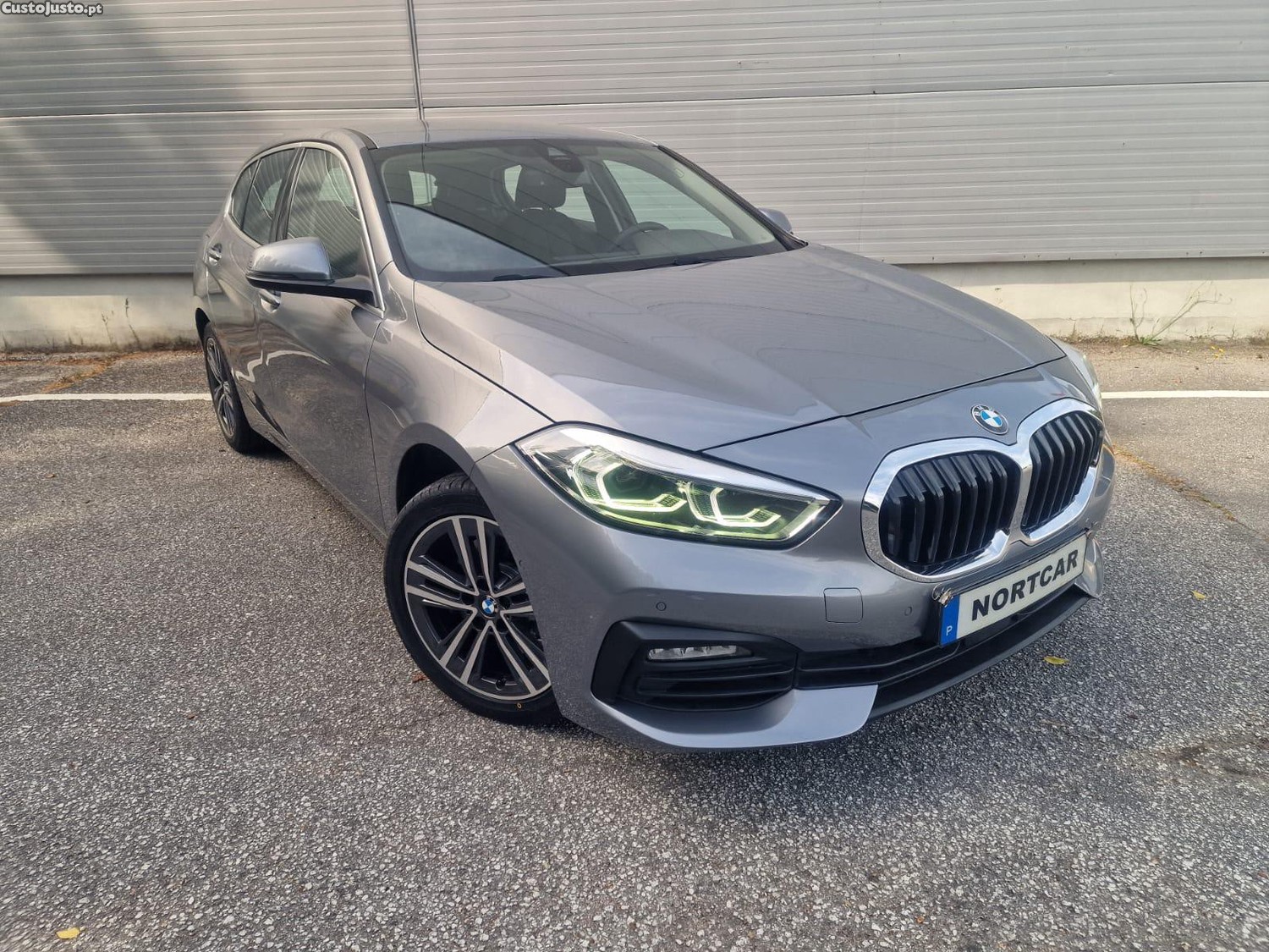 BMW 116 Corporate Edition Auto — fotografia 11