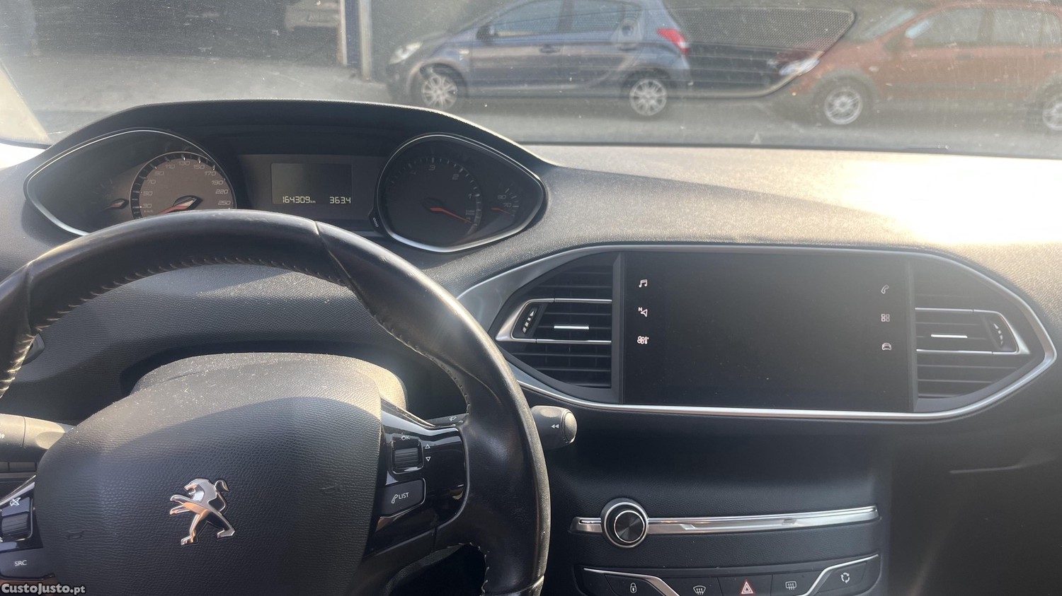 Peugeot 308 1.5 BlueHDi 100cv2018 — fotografia 2