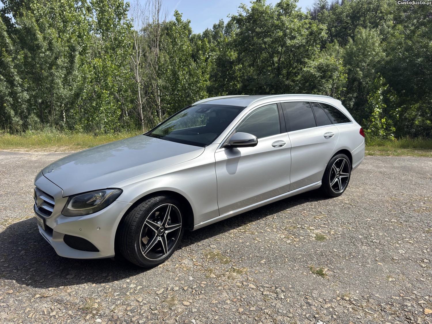 Mercedes-Benz C 220 170cv Manual — fotografia 4