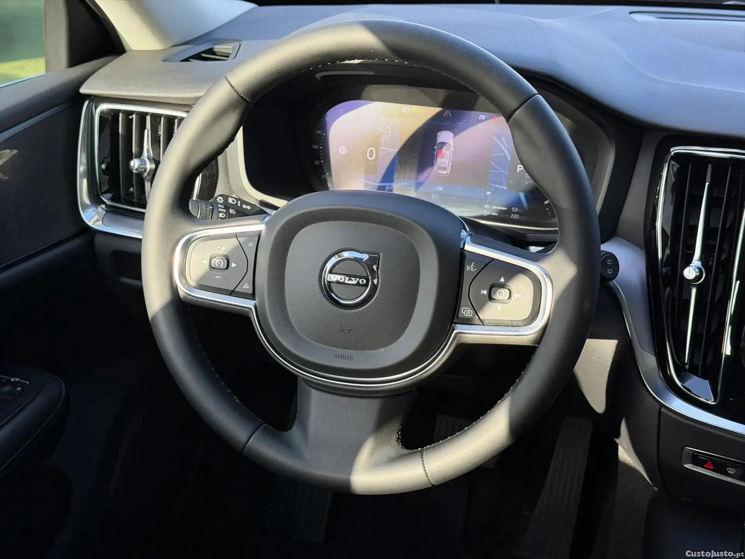 Volvo V60 2.0 T6 AWD TE Essential — fotografia 9