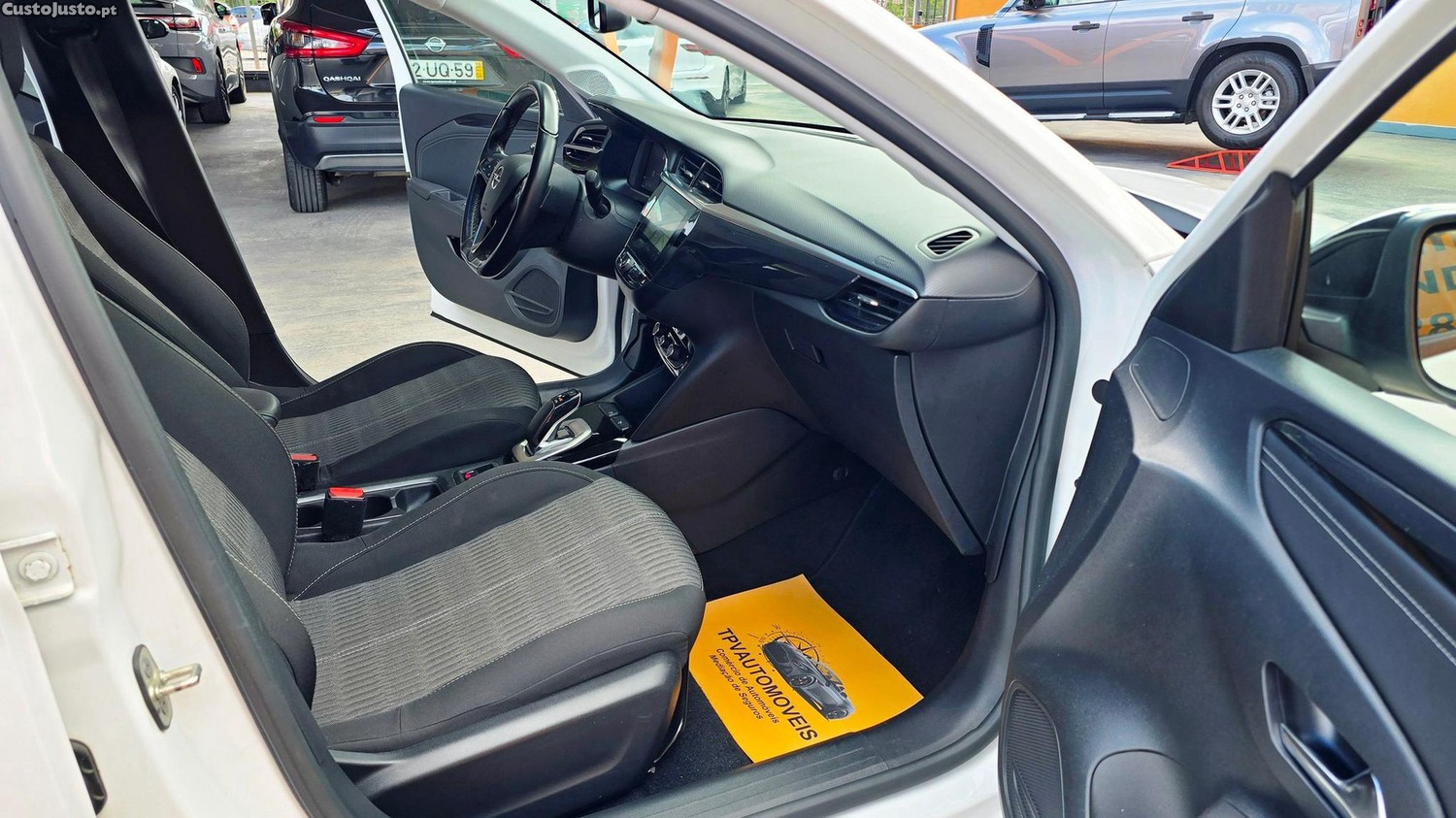 Opel Corsa e e-Elegance — fotografia 15